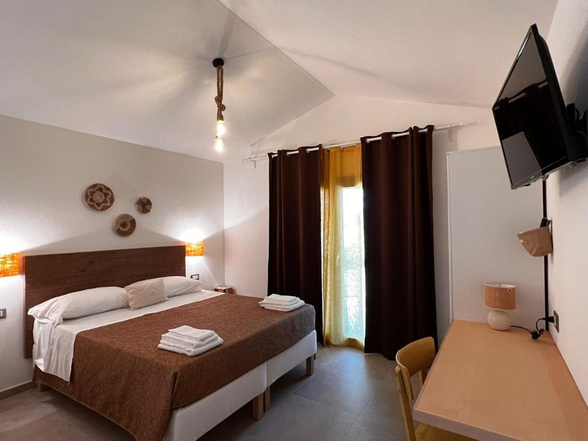 Domoemare Hotell Siniscola Exteriör bild